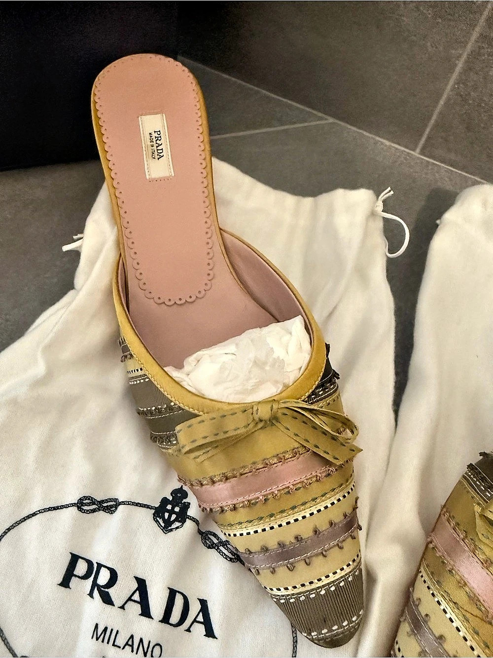 Prada Striped Ribbon Bow Kitten Heel Mules Yellow & Pink EU 38 NEVER WORN - Picture 2 of 10